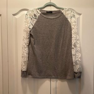 SHEIN Lace Sleeve Top Size Small